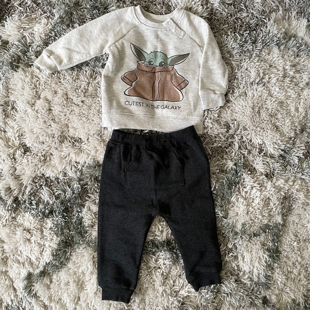 Baby Yoda set 12 month